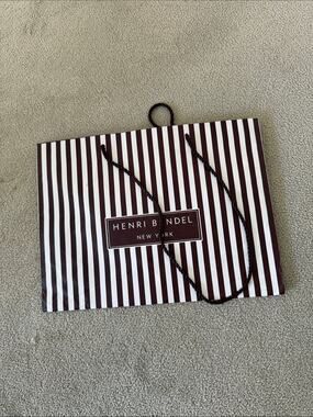 🗽Henri Bendel Bag